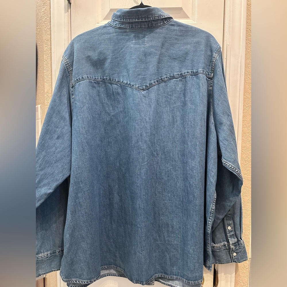 Levi's Blue Denim Western Shirt with Red Logo Tag - Picture 6 of 6